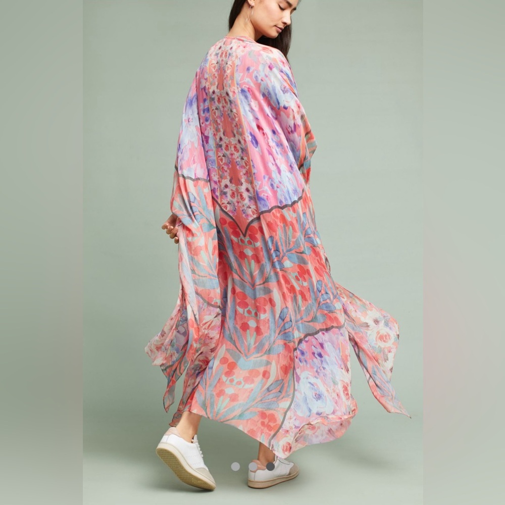 EUC Anthropologie Elizabeth Gillette Kimono O/S